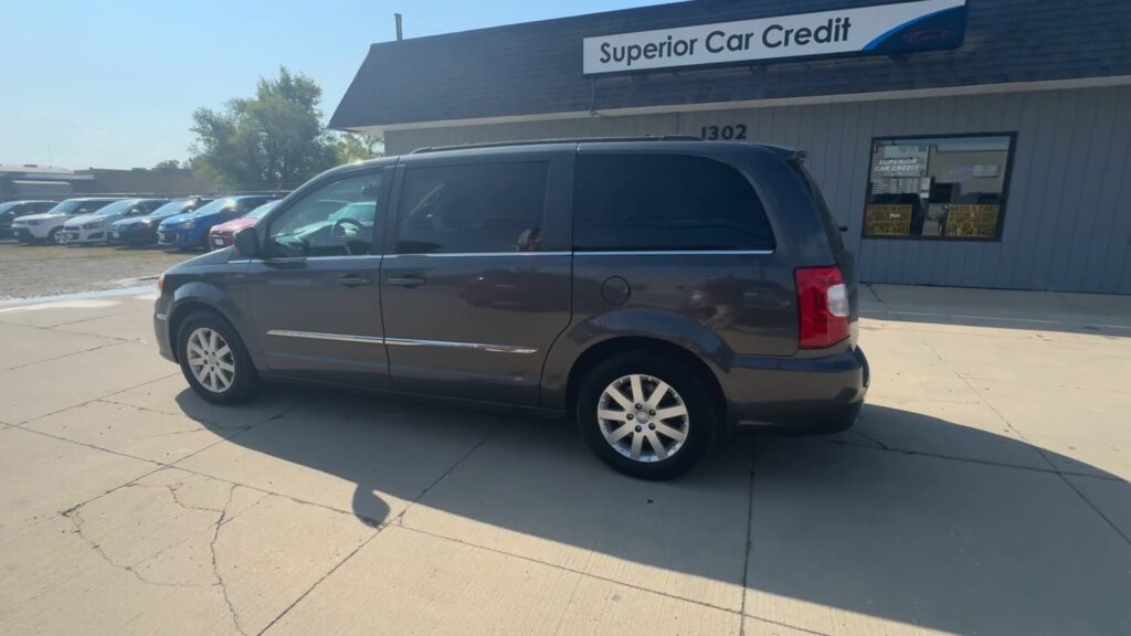 2016 CHRYSLER TOWN & COUNTRY TOURI